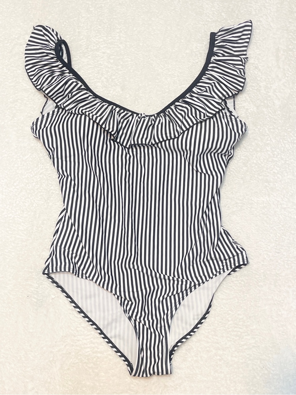 One Piece Black & White Stripe Ruffle Trim Bathing Suit Summer‎ Swim Beach Large